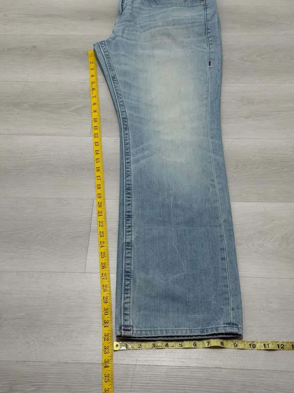 True Religion Ricky Straight Flap Pocket Blue Light Wash Size 38